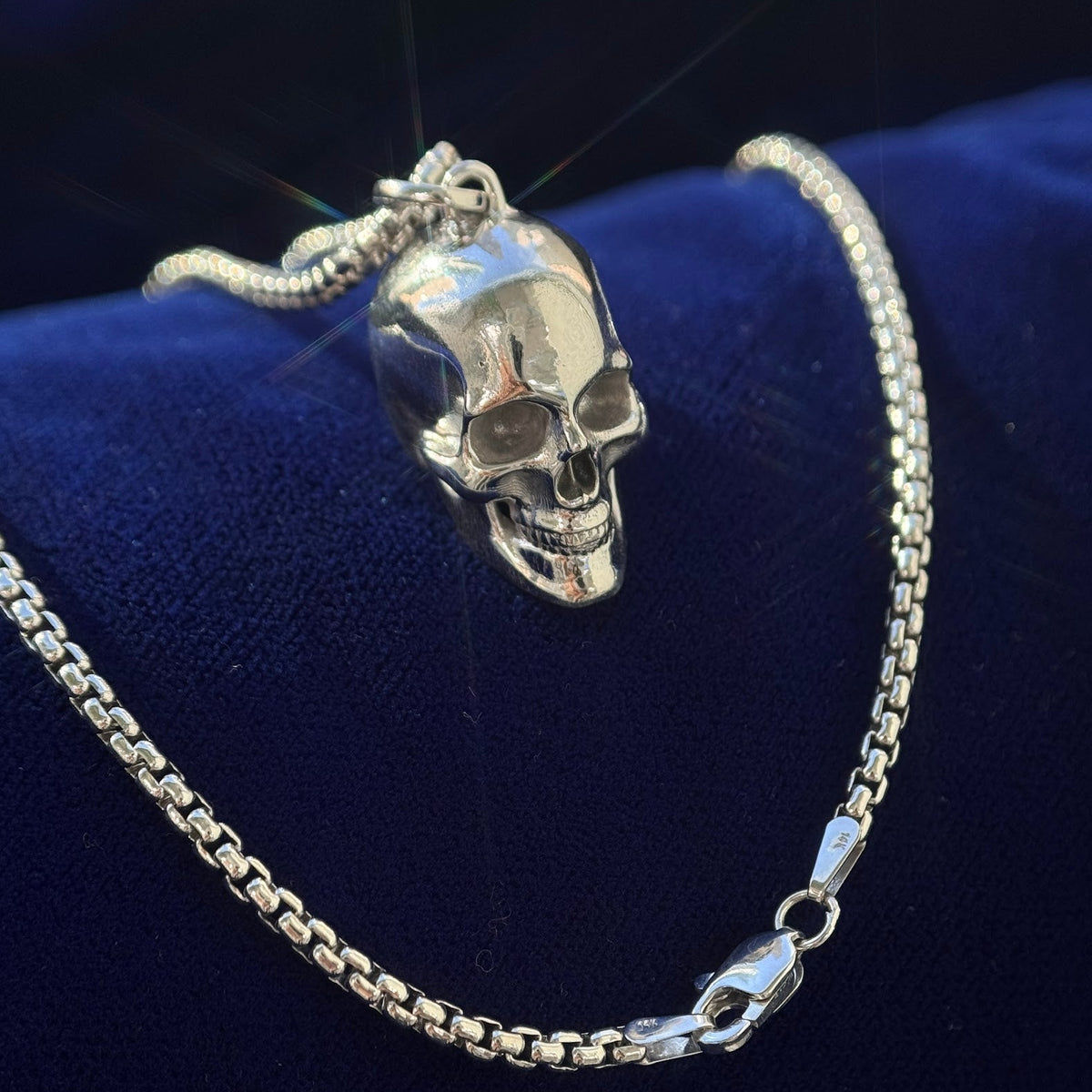 14k White Gold 3D Skull Urn Pendant Charm on 25 Inch Round Box Chain Custom Necklace