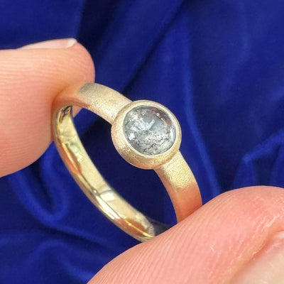 14k Yellow Gold & Bezel-set 0.66ct Cabochon Salt-and-pepper Diamond on 3mm Mix Brushed Band, size 6.75