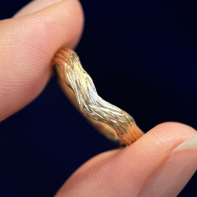 14k Yellow Gold 3mm Curvy Chevron Brunches Band, size 4.75