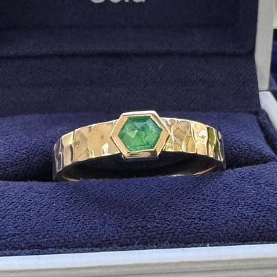 14k Yellow Gold Custom-cut Hexagon Emerald on Hammered Band Custom Ring, Size 8.5