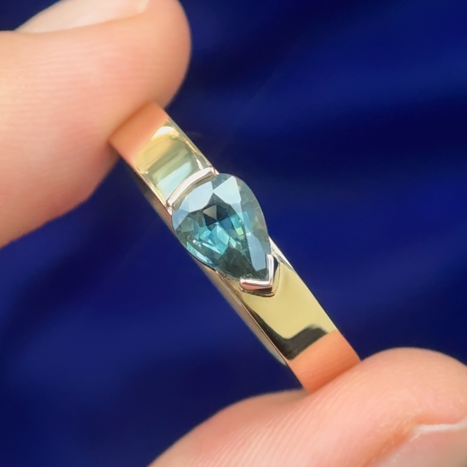 14k Yellow Gold 1.22ct Pear Green/Blue Sapphire on 4mm Custom Industrial Mirror Band, Size 9