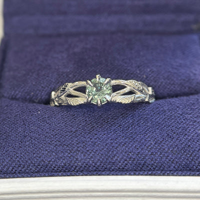 950 Platinum with 5mm Round Montana Sapphire 6-claw-prongs-set on Symmetrical 3 Branches on both sides Custom Ring, size 6.5