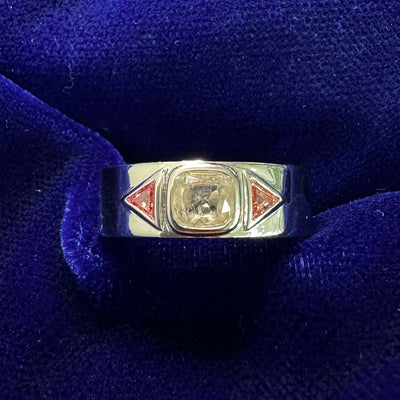 14k White Gold Bezel-set 0.76ct 5.5x5mm Cushion Salt-and-pepper Diamond w/ Triangle-cut Pink Lab Diamonds on 5mm Mirror Finish Band Custom Ring on a blue background