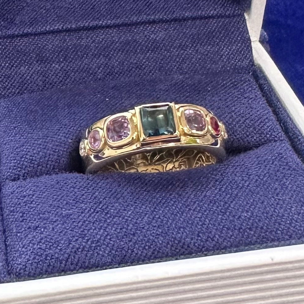 18k Yellow Gold Bezel-set 4.5mm Square Blue-Green Sapphire with 2pc ~3.5mm Cushion Lab Alexandrite and ~2.5mm Round Lab Ruby and Lab Purple Sapphire and 2pc ~2mm Round Lab Diamonds on Pothos and Orchid Engraving