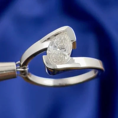 950 Platinum 1.2ct Marquise Diamond on 4mm Mirror Offset Tapered Band